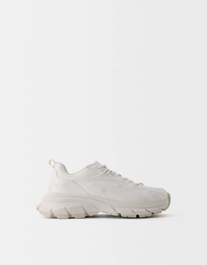 Adidași cu talpă groasă Adidași cu talpă groasă