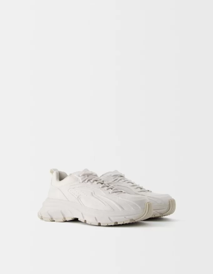 Adidași cu talpă groasă Adidași cu talpă groasă