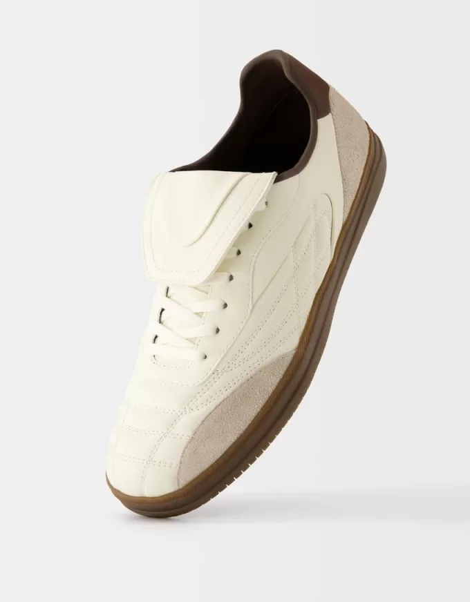 Adidași de fotbal retro cu limbă Adidași de fotbal retro cu limbă