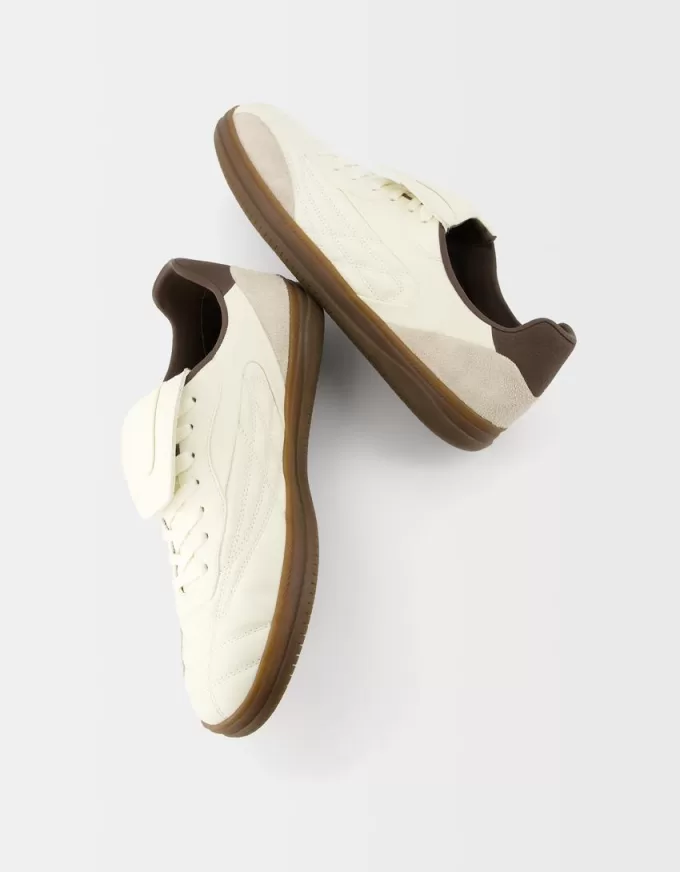Adidași de fotbal retro cu limbă Adidași de fotbal retro cu limbă
