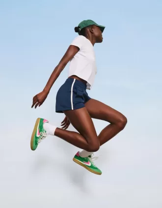 Adidasi retro