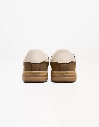 Adidasi retro