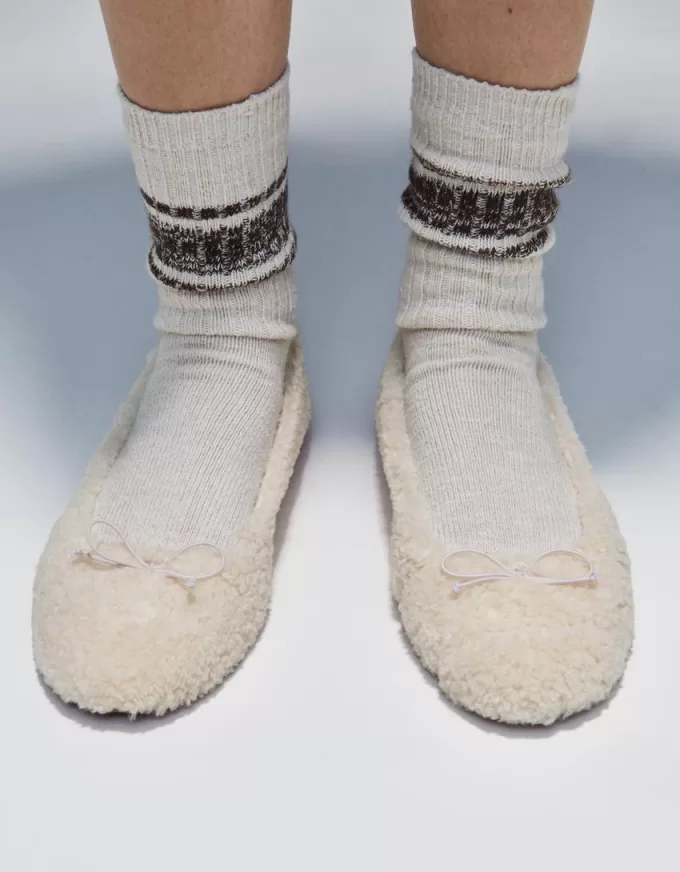 Balerini din faux shearling Balerini din faux shearling