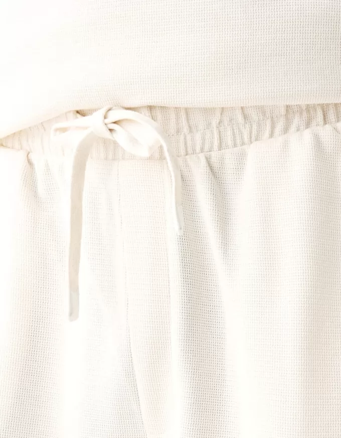 Bermude cu textura moale, relaxate Bermude cu textura moale, relaxate