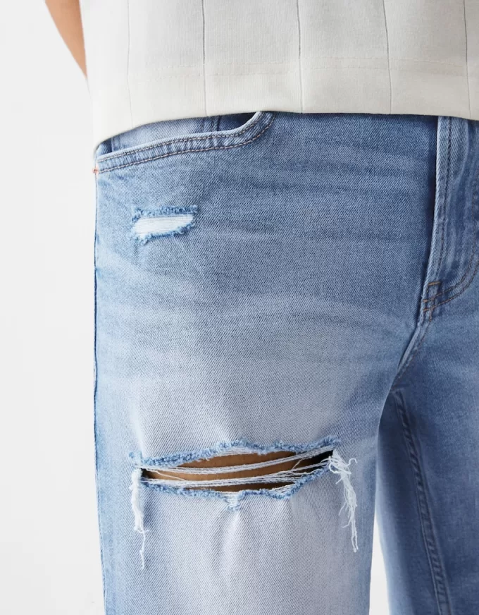 Bermude din denim rupte Bermude din denim rupte