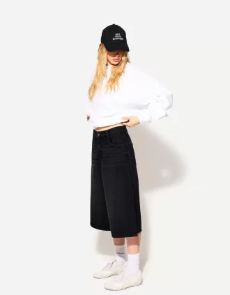 Bermude largi din denim