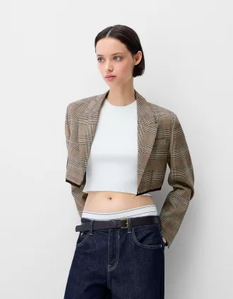 Blazer decupat cu tiv uzat