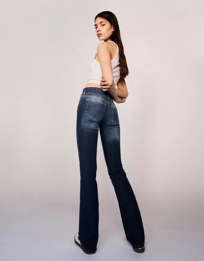 Blugi bootcut cu talie joasă Blugi bootcut cu talie joasă