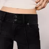 Blugi bootcut cu talie joasă Blugi bootcut cu talie joasă