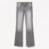 Blugi bootcut cu talie joasă Blugi bootcut cu talie joasă