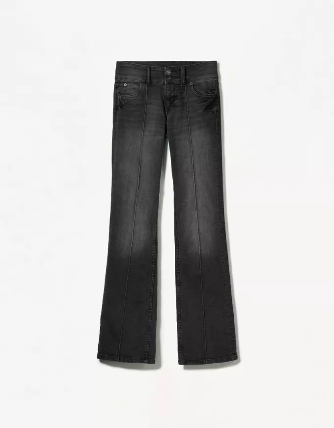 Blugi bootcut cu talie joasă Blugi bootcut cu talie joasă