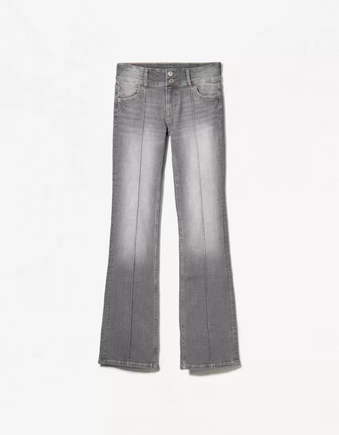 Blugi bootcut cu talie joasă Blugi bootcut cu talie joasă