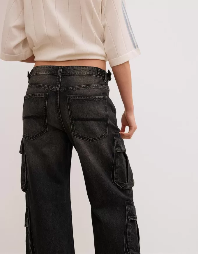 Blugi cargo cu buzunare multiple Blugi cargo cu buzunare multiple