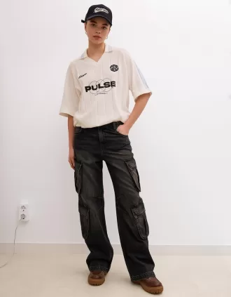 Blugi cargo cu buzunare multiple