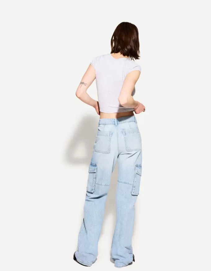 Blugi cargo cu picioare drepte Blugi cargo cu picioare drepte