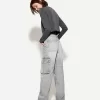 Blugi cargo cu picioare drepte Blugi cargo cu picioare drepte