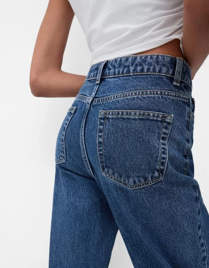 Blugi drepte cu picioare largi Blugi drepte cu picioare largi