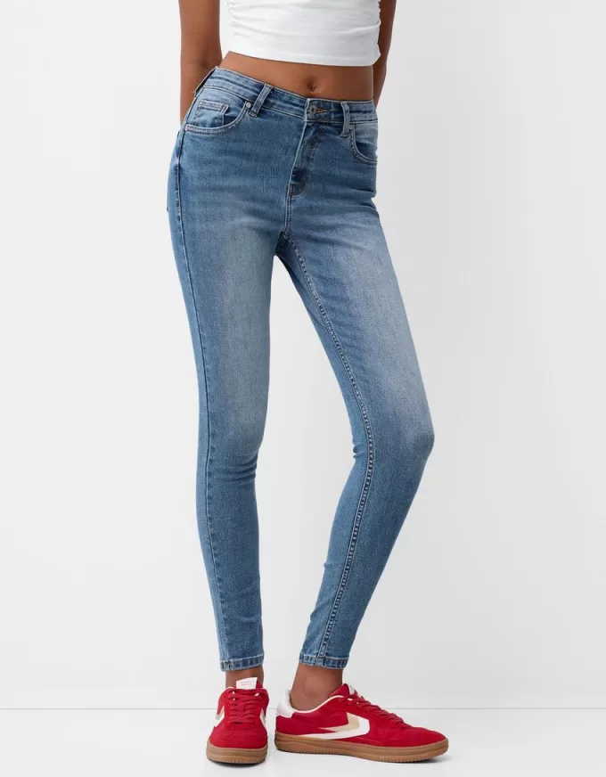 Blugi skinny cu talie super mare Blugi skinny cu talie super mare