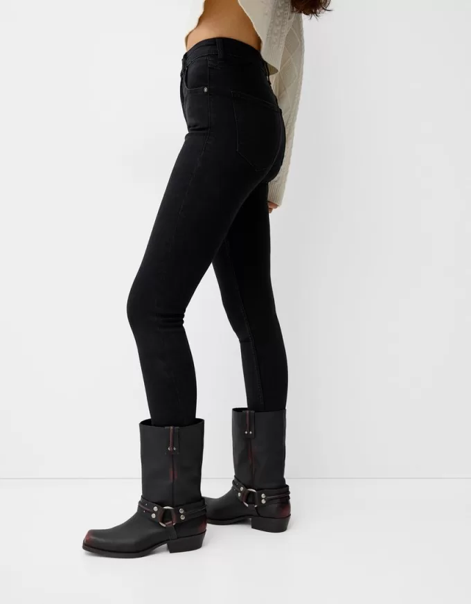 Blugi skinny cu talie super mare Blugi skinny cu talie super mare