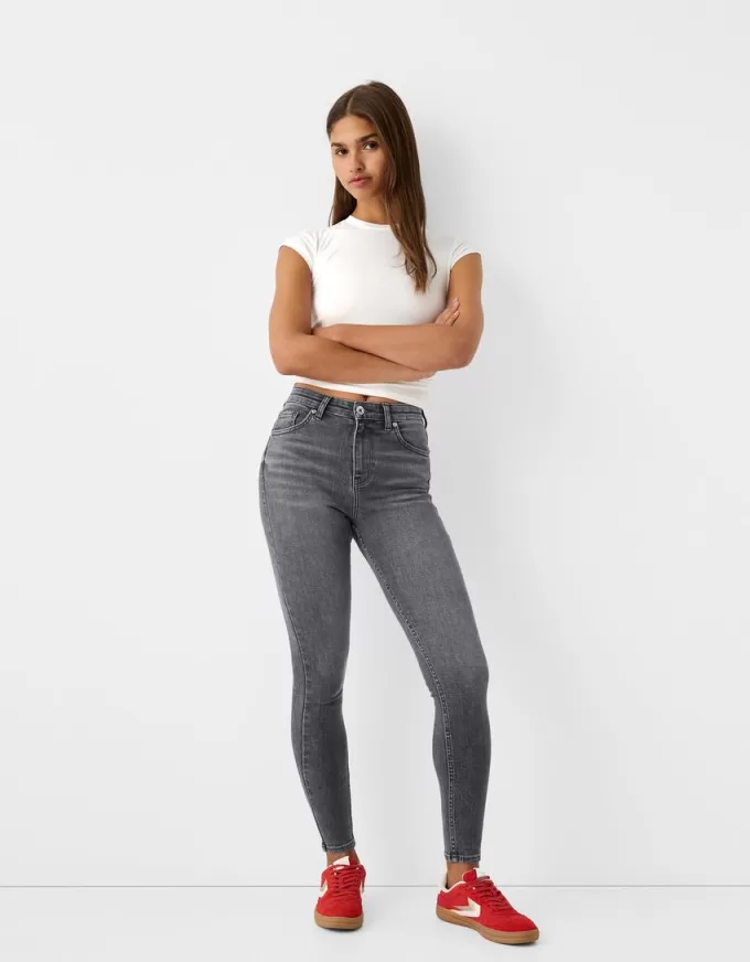 Blugi skinny cu talie super mare Blugi skinny cu talie super mare