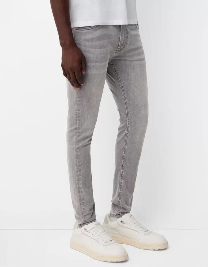 Blugi super skinny Blugi super skinny