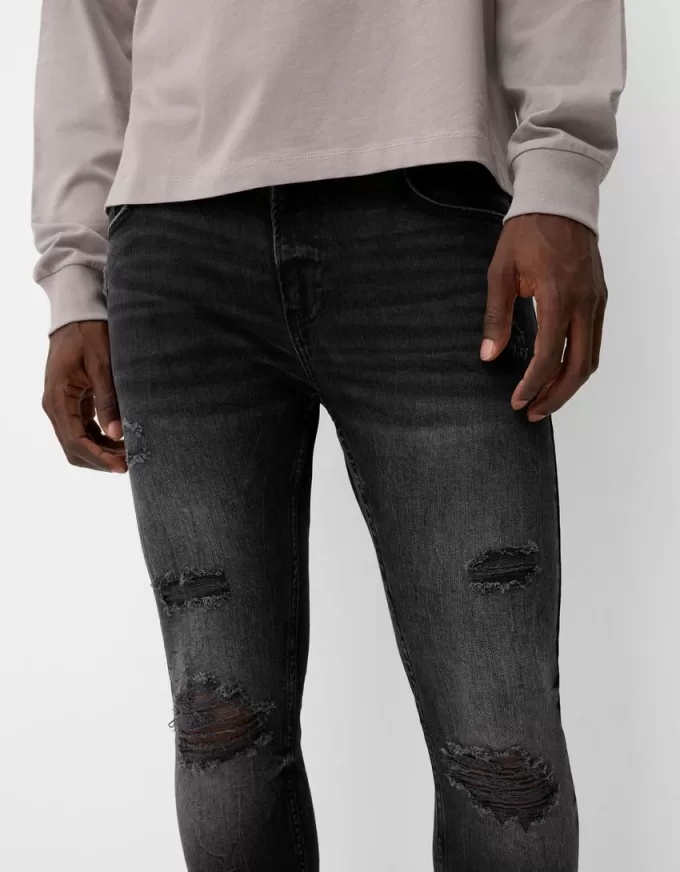 Blugi super skinny rupti Blugi super skinny rupti