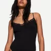Body blond cu bretele din dantela Body blond cu bretele din dantela