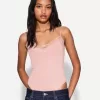 Body blond cu bretele din dantela Body blond cu bretele din dantela