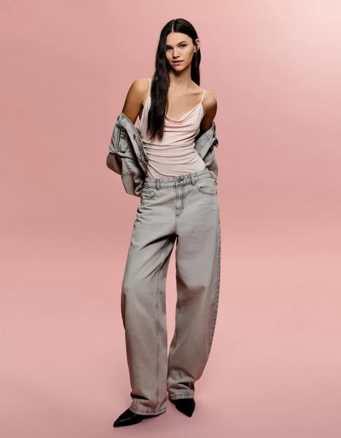 Body cu bretele drapat SERIA BERSHKA Body cu bretele drapat SERIA BERSHKA