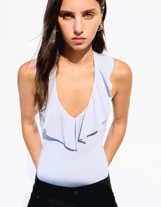 Body cu bretele drapat SERIA BERSHKA Body cu bretele drapat SERIA BERSHKA