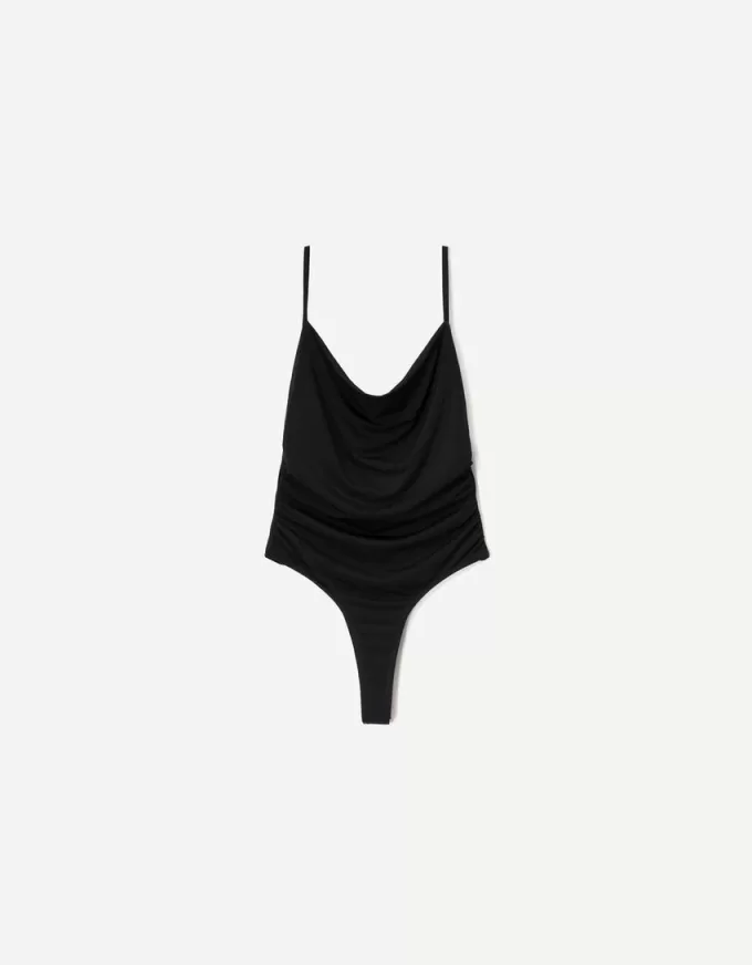 Body cu bretele drapat SERIA BERSHKA Body cu bretele drapat SERIA BERSHKA