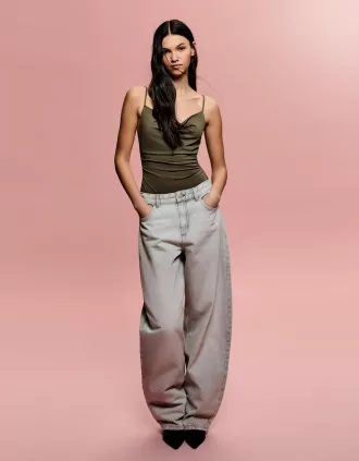 Body cu bretele drapat SERIA BERSHKA