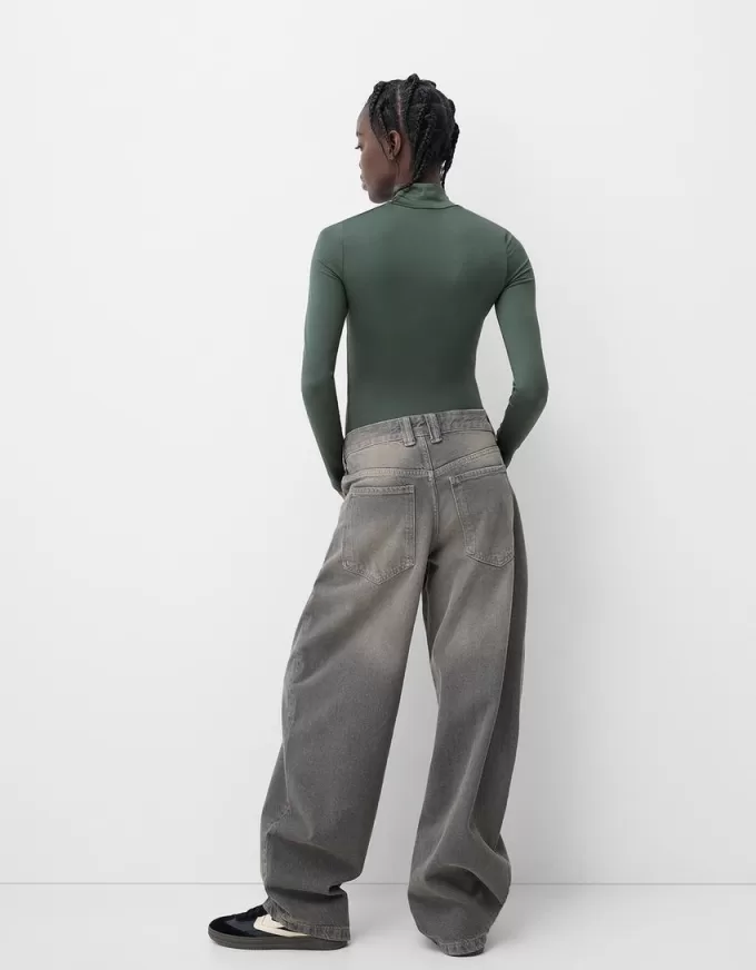 Body cu mânecă lungă și gât înalt Body cu mânecă lungă și gât înalt