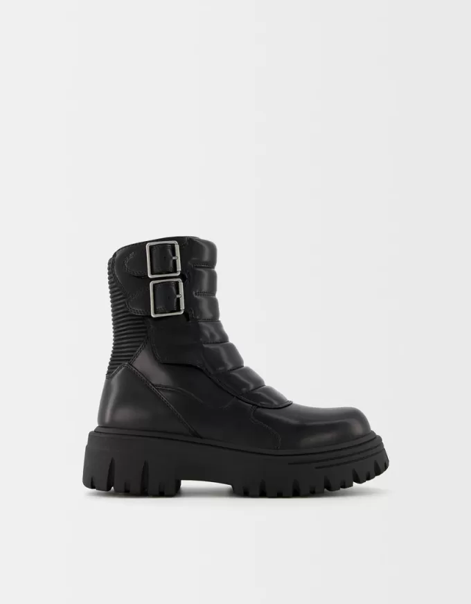 Botine cu platformă cu catarame Botine cu platformă cu catarame
