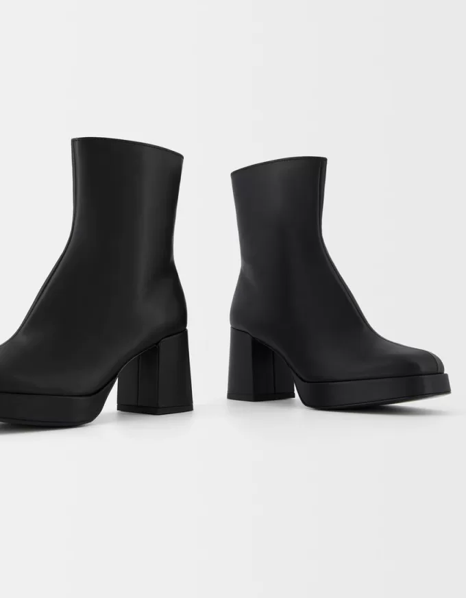 Botine cu platformă cu toc bloc Botine cu platformă cu toc bloc