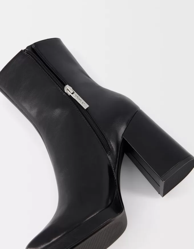Botine cu platformă cu toc înalt Botine cu platformă cu toc înalt
