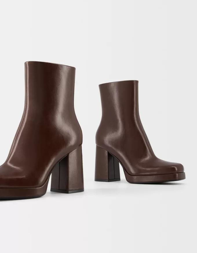 Botine cu platformă cu toc înalt