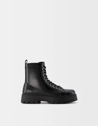 Botine cu șireturi cu talpă