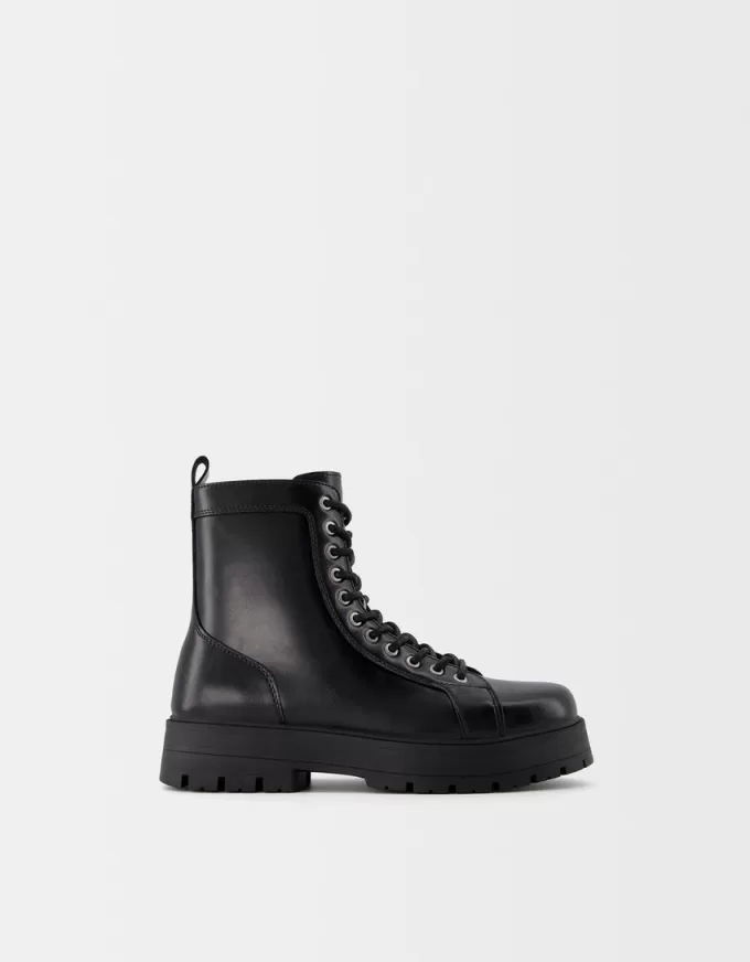 Botine cu șireturi cu talpă Botine cu șireturi cu talpă