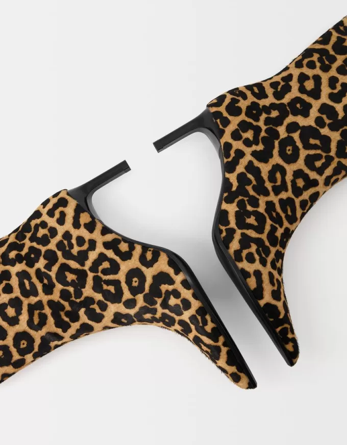 Botine din PIELE cu imprimeu leopard Botine din PIELE cu imprimeu leopard