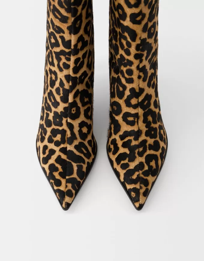 Botine din PIELE cu imprimeu leopard Botine din PIELE cu imprimeu leopard