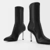 Botine metalice montate cu toc înalt Botine metalice montate cu toc înalt