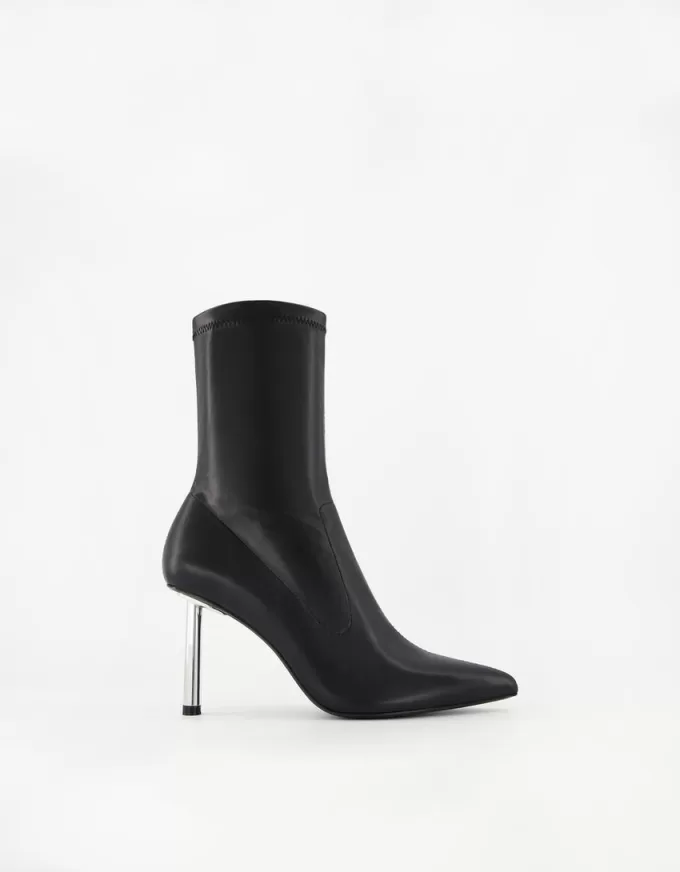 Botine metalice montate cu toc înalt Botine metalice montate cu toc înalt