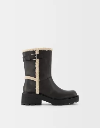 Botine plate cu detaliu din faux shearling