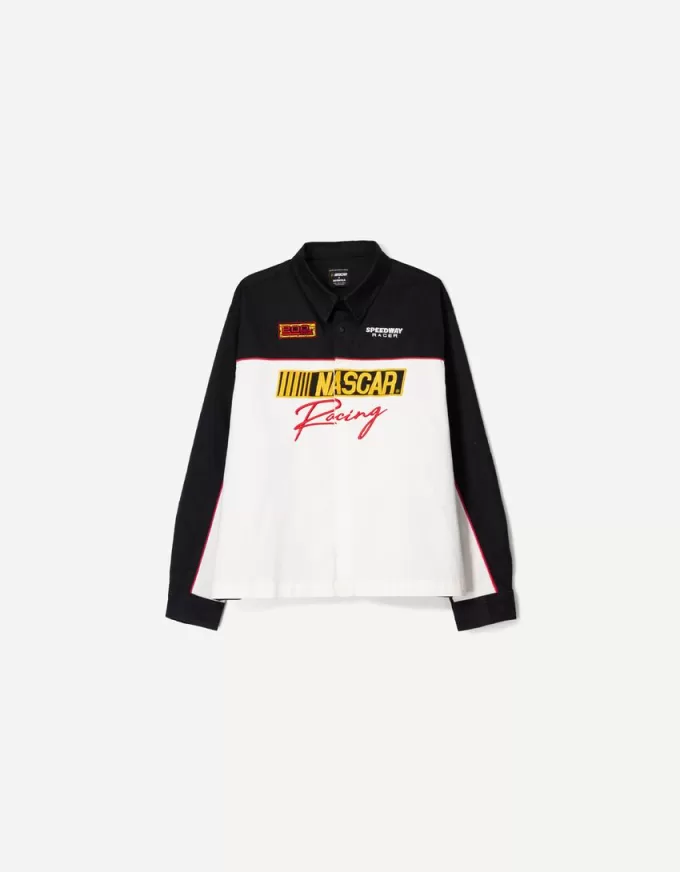 Cămașă boxy cu mânecă lungă cu imprimeu Nascar Cămașă boxy cu mânecă lungă cu imprimeu Nascar