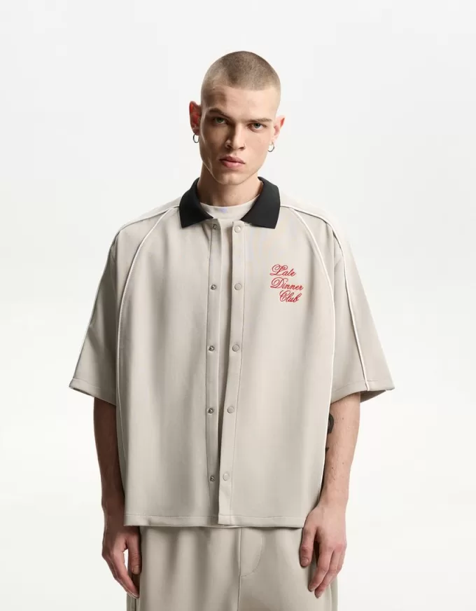 Camasa boxy cu maneca scurta brodata Camasa boxy cu maneca scurta brodata