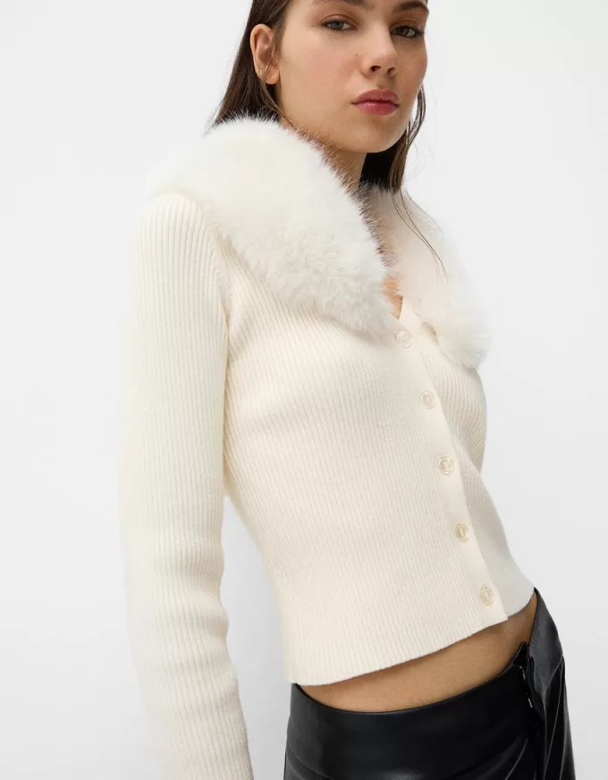 Cardigan cu decolteu în V cu blană artificială Cardigan cu decolteu în V cu blană artificială