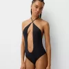 Costum de baie decupat