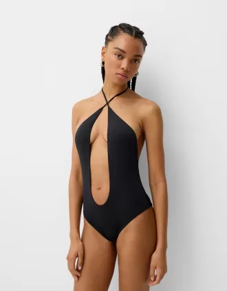 Costum de baie decupat