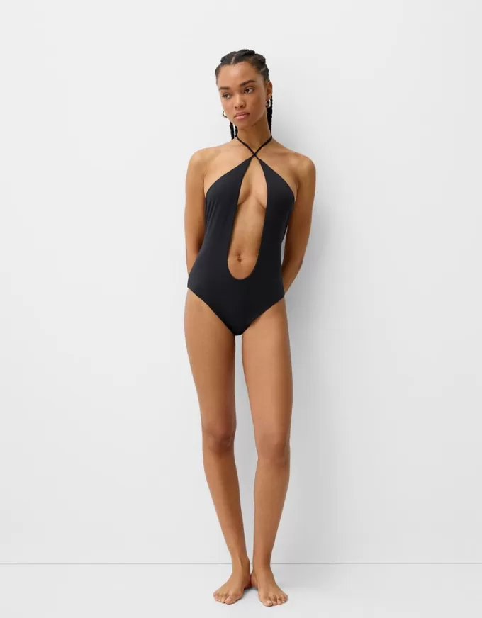 Costum de baie decupat